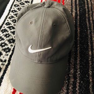 Nike Tech Golf Hat